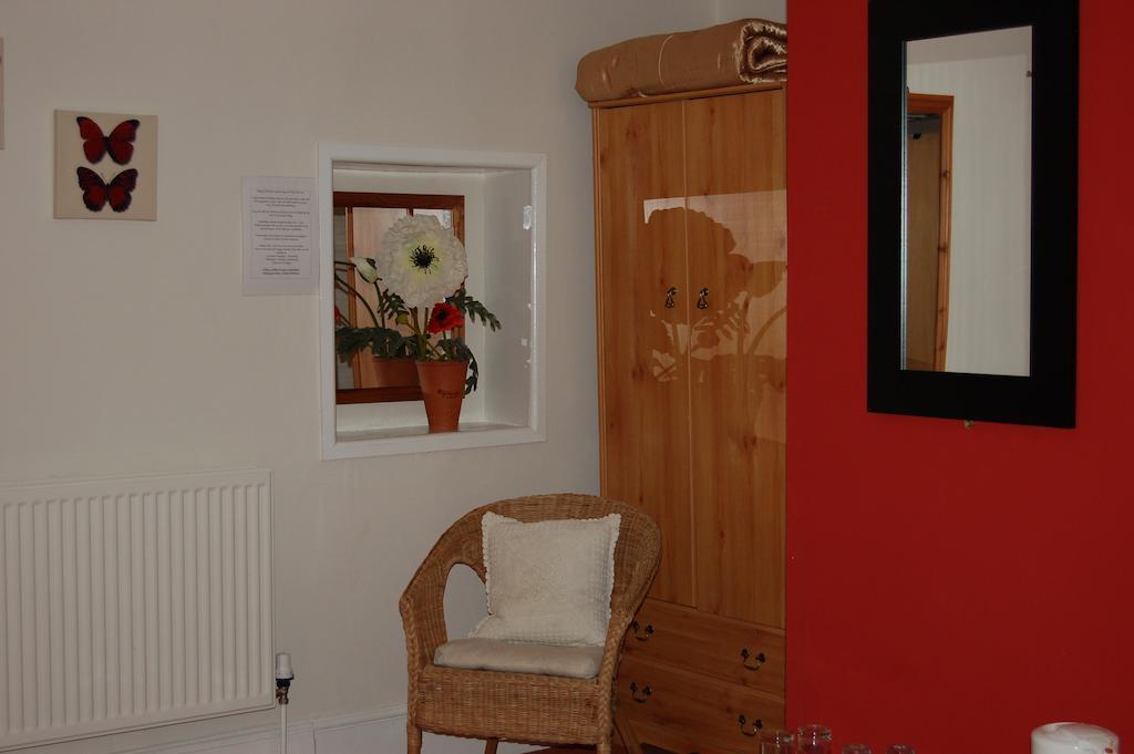 The Mitre Inn Witheridge Room photo